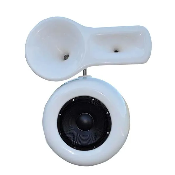 PEQUOD EF5 TWISTER 3.1 (White) PEQUOD EF5 TWISTER 3.1 (White)