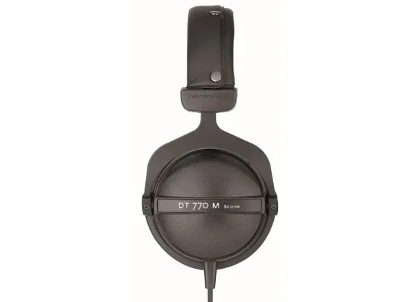 4e7b0751f657171baf7652db8368ea16