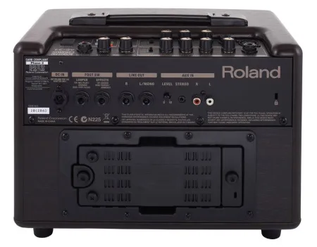 Купить ROLAND AC-33RW по выгодной цене в Екатеринбурге