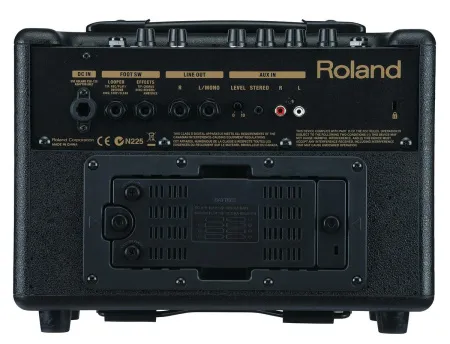 Купить ROLAND AC-33 по выгодной цене в Екатеринбурге