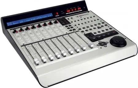 Купить MACKIE MCU PRO Control Universal PRO по выгодной цене в Екатеринбурге