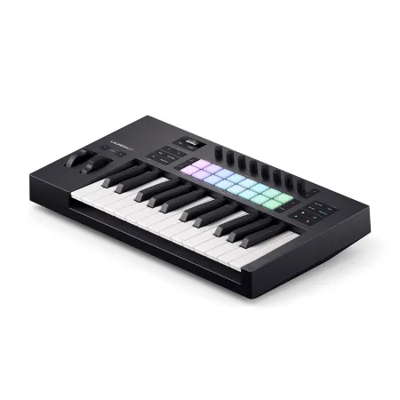 Купить NOVATION Launchkey 25 MK4 за 29&nbsp;990 ₽