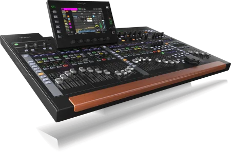 Купить BEHRINGER WING-BK по выгодной цене в Екатеринбурге