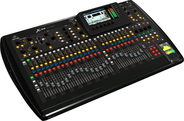 BEHRINGER X32 BEHRINGER X32