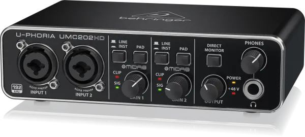 BEHRINGER UMC202HD