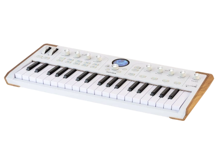 Купить Arturia AstroLab 37 White за 74&nbsp;990 ₽