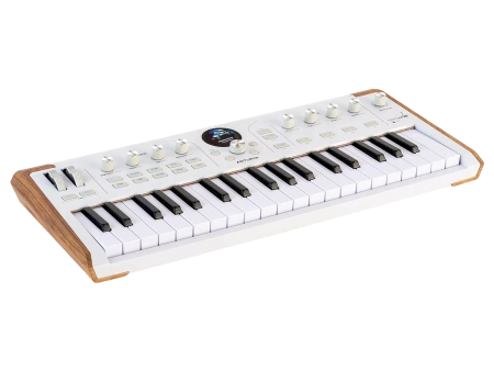 Купить Arturia AstroLab 37 White за 74&nbsp;990 ₽